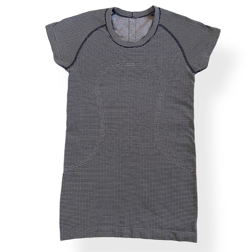 Lululemon Size 6 Run Swiftly Tech Short Sleeve Shirt Navy White Stripe Tee